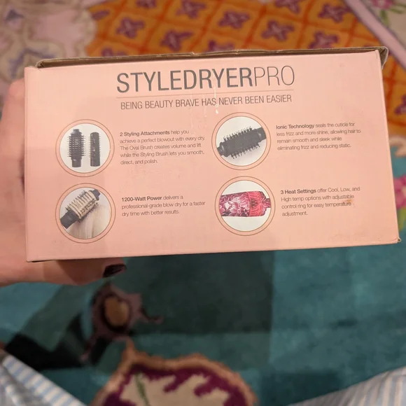 Calista Hair Drying Blowout Brush - Picture 5 of 7